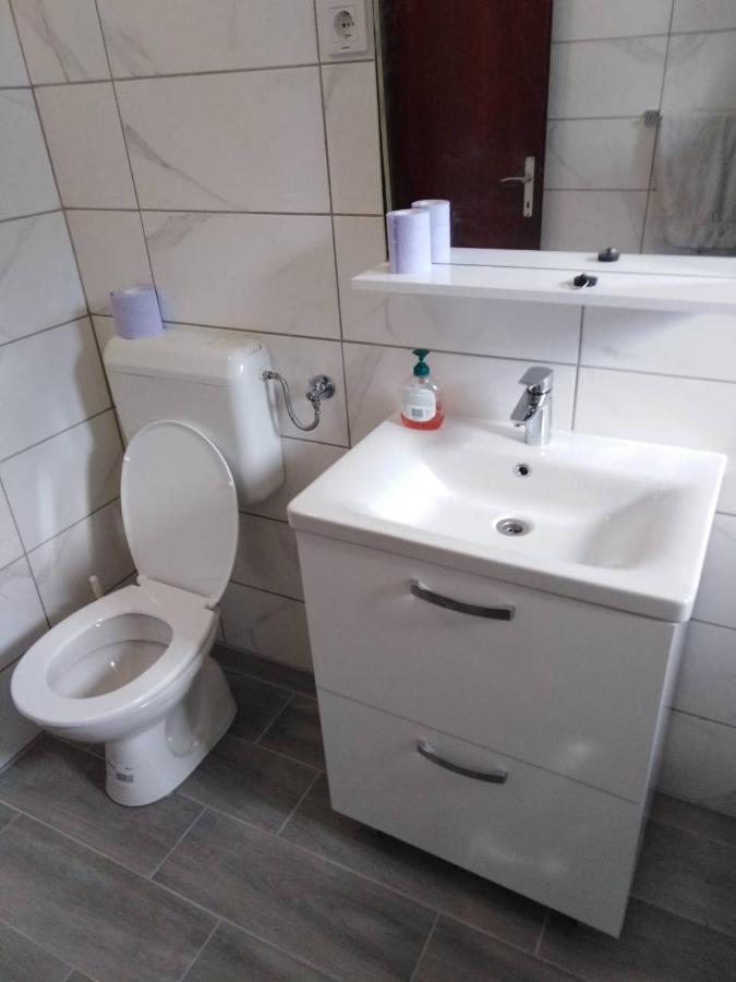 Apartman Mira Apartamento Baška Exterior foto